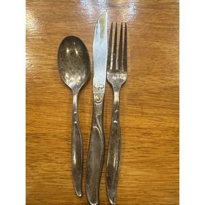 Vintage Wm Rogers Floral Silverplate Flatware Set of 3 Knife Fork Spoon IS